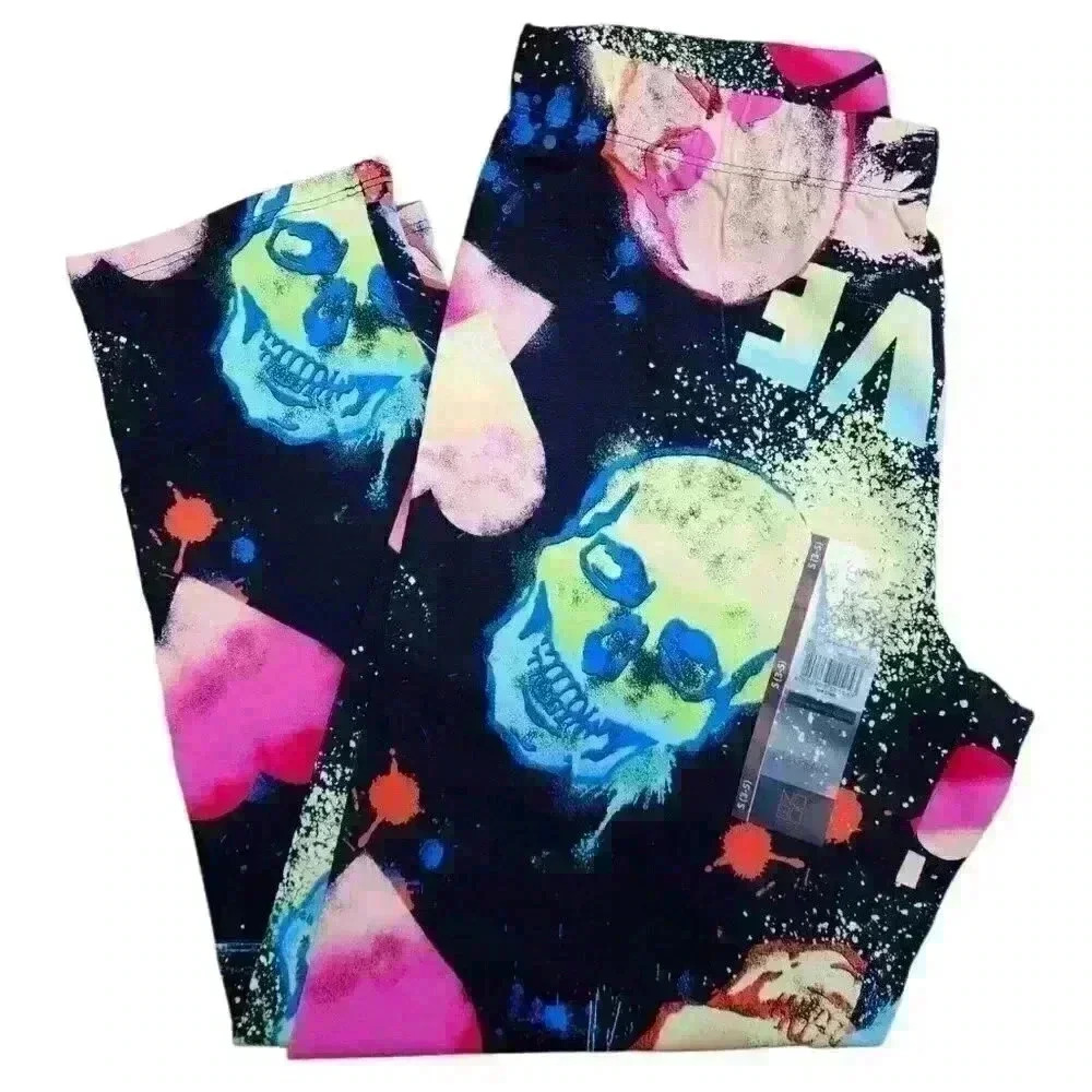 No Boundaries Womens Capri Legging Juniors Sz S, M, L, XL, XXL, XXXL Skull Love